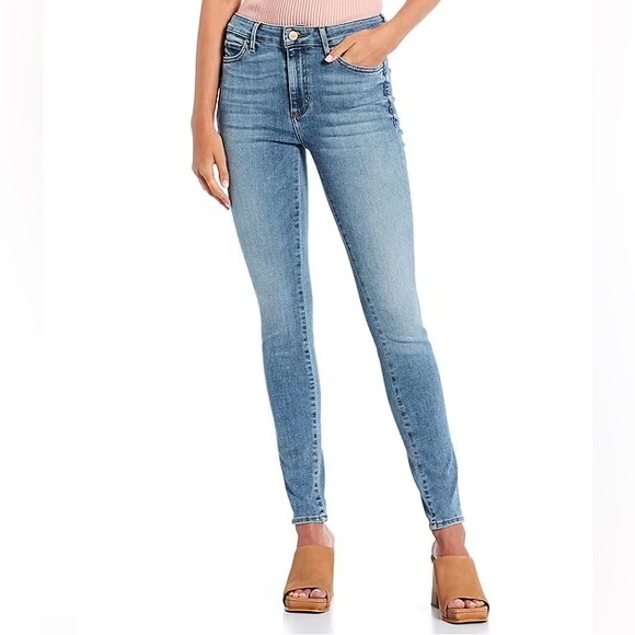 Guess jeans BNWOT - Picture 1 of 13